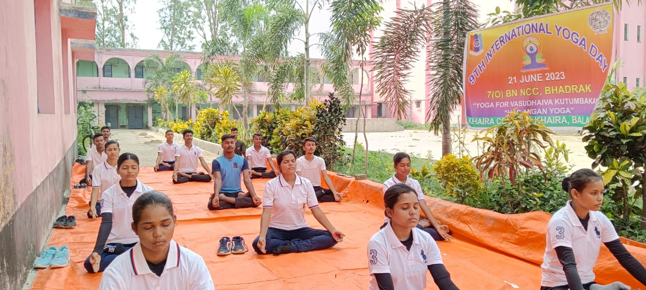 AP390242_International Yoga Day by NCC_21.6.23.jpeg